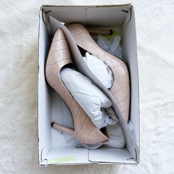 Michael Kors Dorothy Flex pump heels embossed leather size 6 color soft pink - Picture 2 of 9